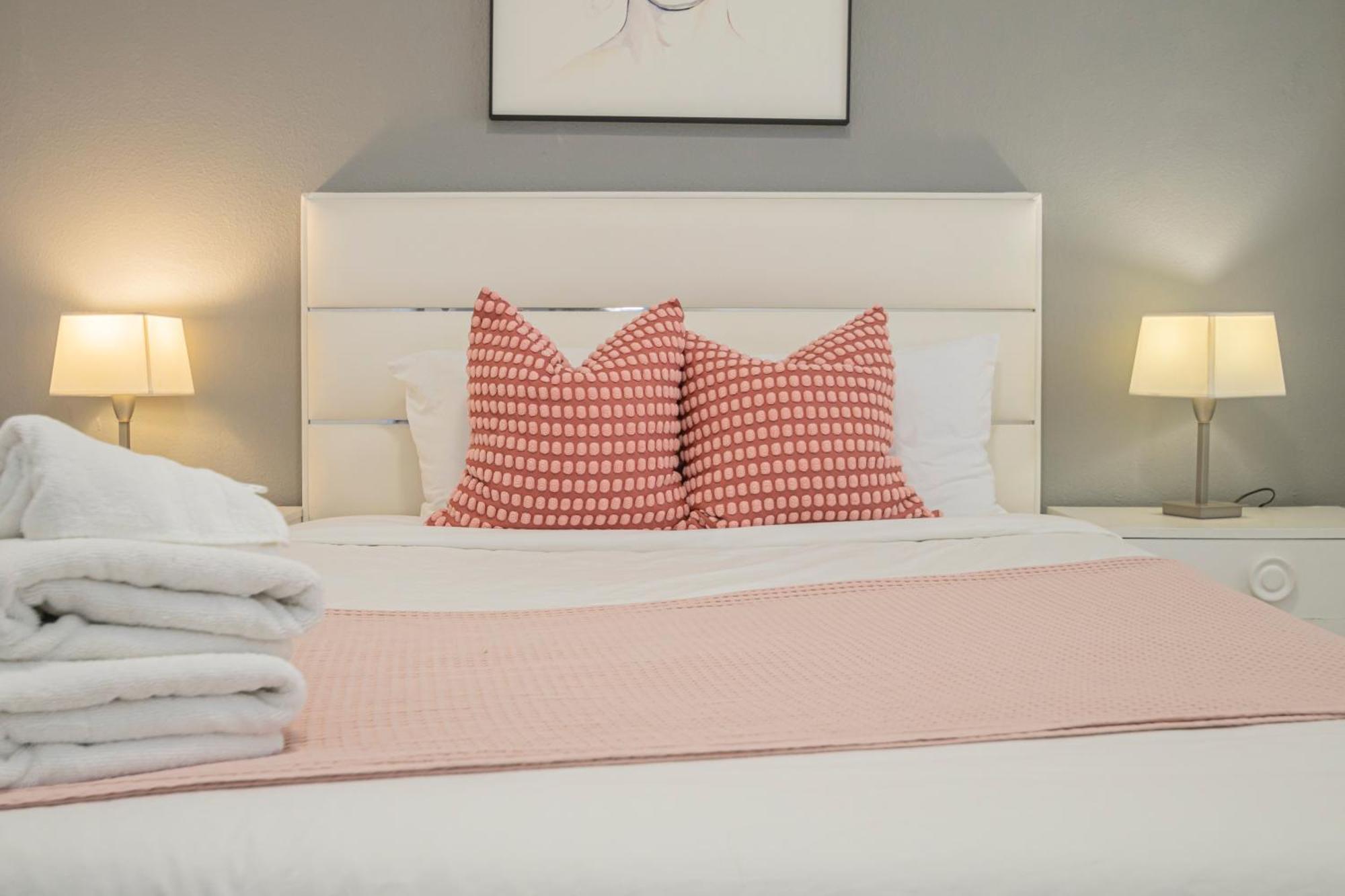 Perfect Getaway In Triana - 15M Walk Giralda Leilighet Sevilla Eksteriør bilde